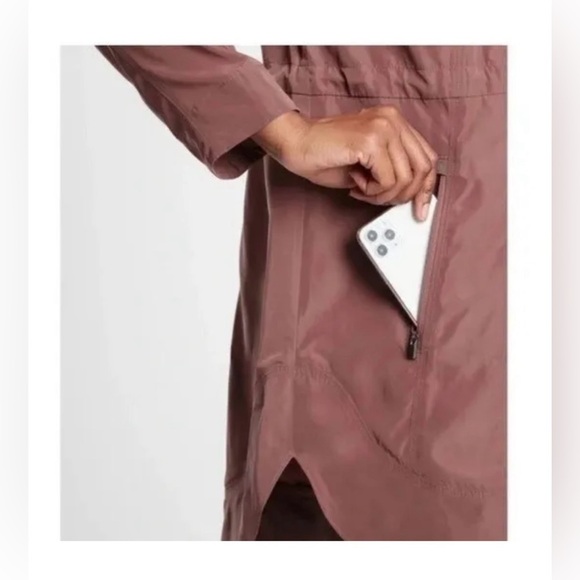 Athleta Drip Drop Jacket Long Windbreaker Stowaway Hood in Mauve - Picture 7 of 15